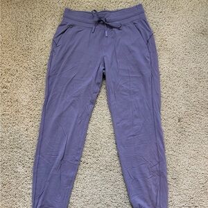 Lululemon Jogger Pants 25”